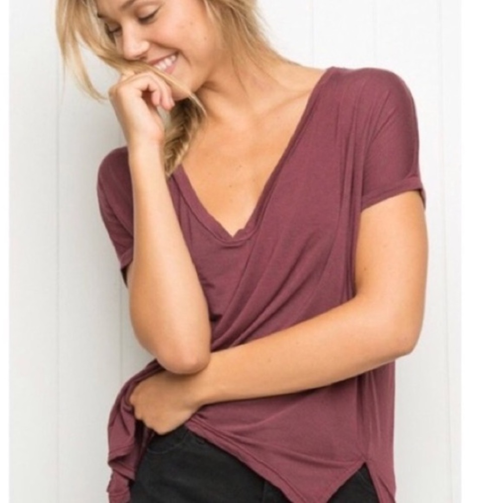 Brandy Melville Milan v neck tee shirt
